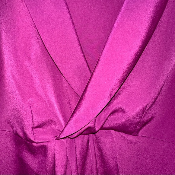 MERONA high quality beautiful sleeveless satin blouse, fuchsia color, size XS - Picture 5 of 10